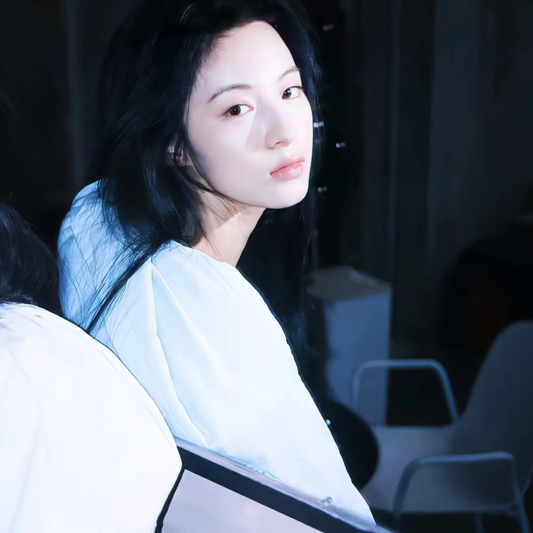 替我找到那个姑娘吧